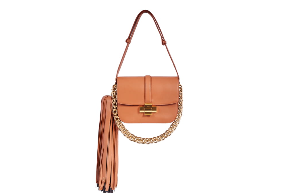 Fashion Week Milan Fall/Winter 2018 look 2 from the N°21 collection womenswear accessories