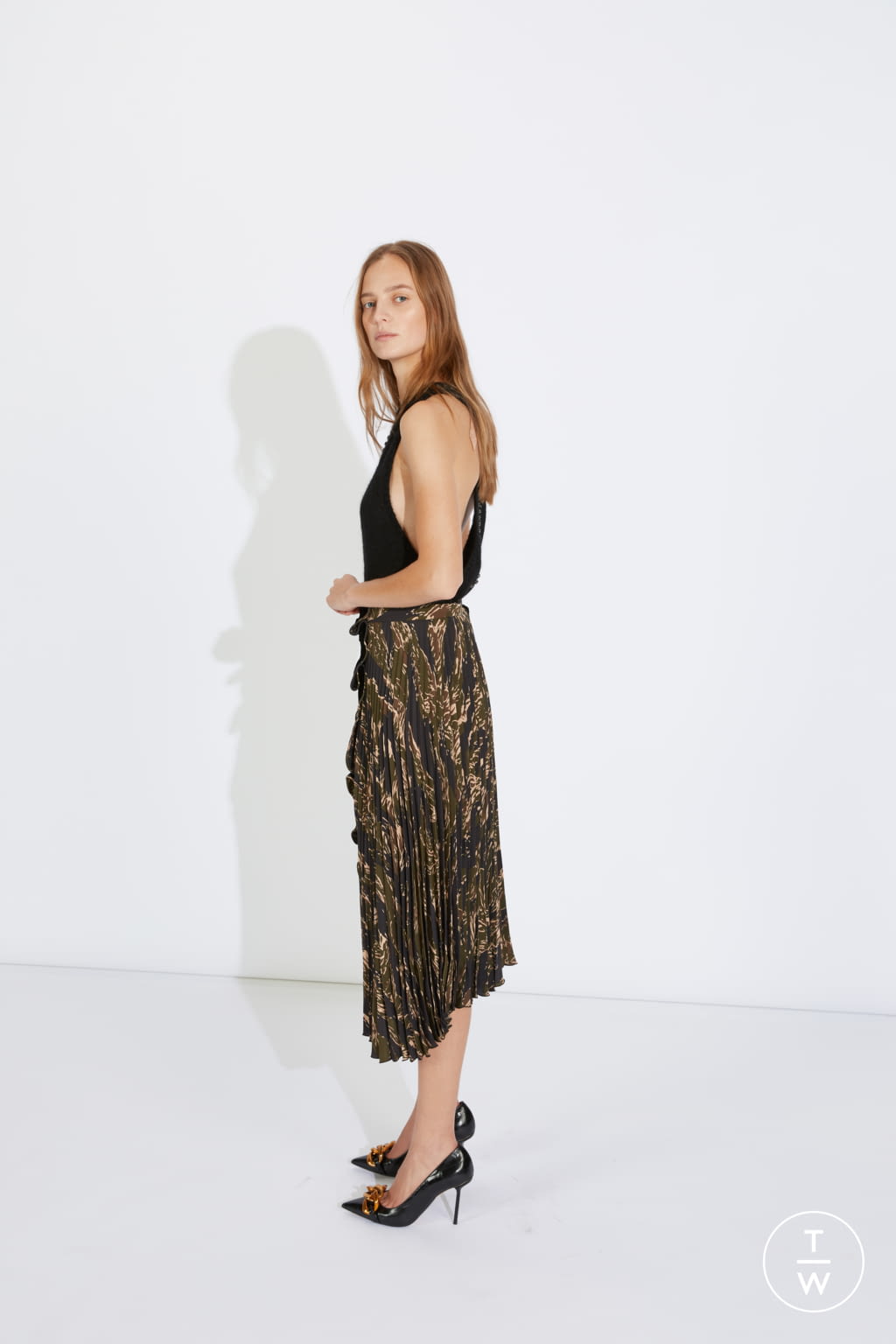Fashion Week Milan Pre-Fall 2020 look 21 from the N°21 collection womenswear