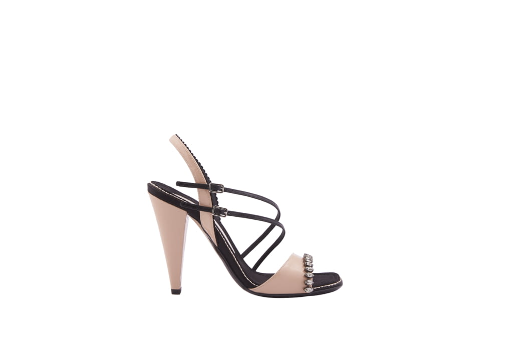 Fashion Week Milan Spring/Summer 2018 look 6 from the N°21 collection 女装配饰