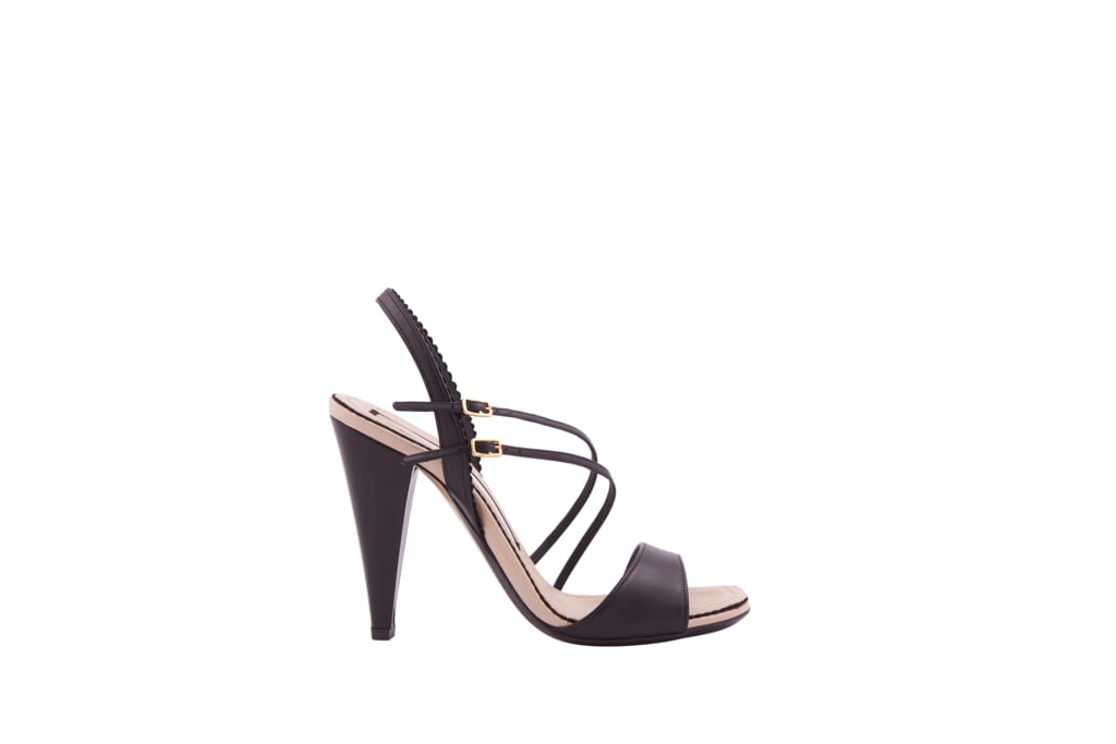 Fashion Week Milan Spring/Summer 2018 look 8 from the N°21 collection 女装配饰