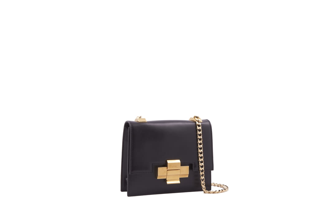 Fashion Week Milan Spring/Summer 2018 look 27 from the N°21 collection 女装配饰