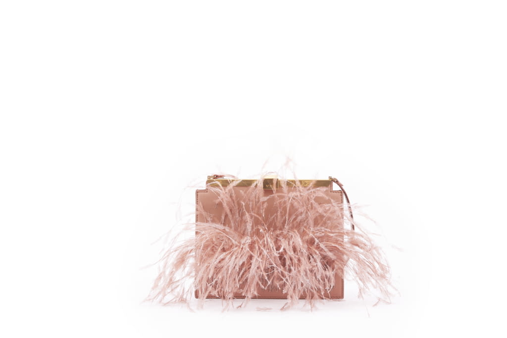 Fashion Week Milan Spring/Summer 2018 look 38 from the N°21 collection 女装配饰