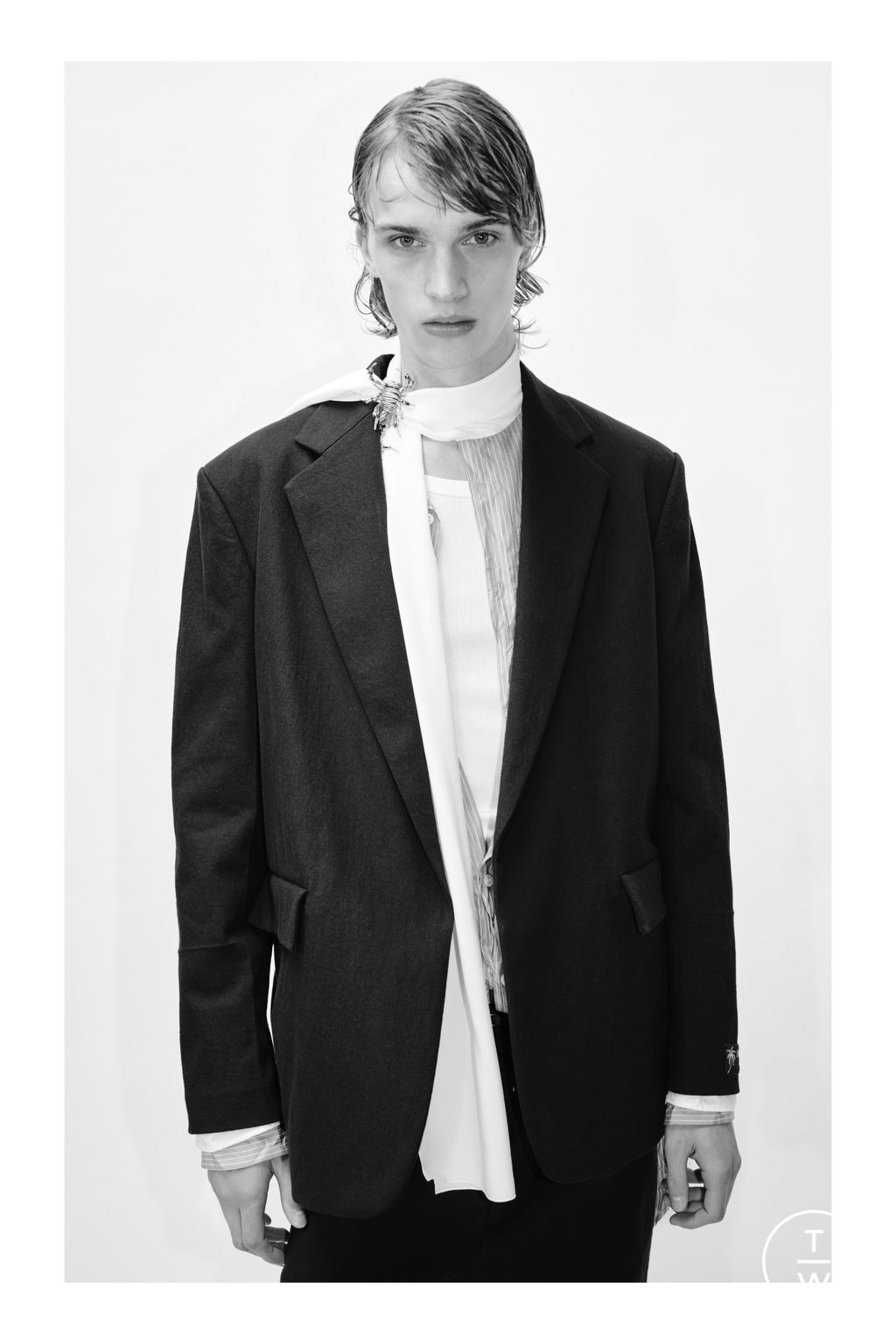 Fashion Week Milan Fall/Winter 2023 look 5 from the N°21 collection menswear