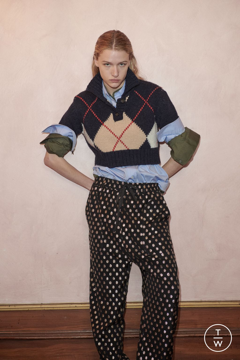 Fashion Week Milan Pre-Fall 2026 look 19 from the N°21 collection womenswear