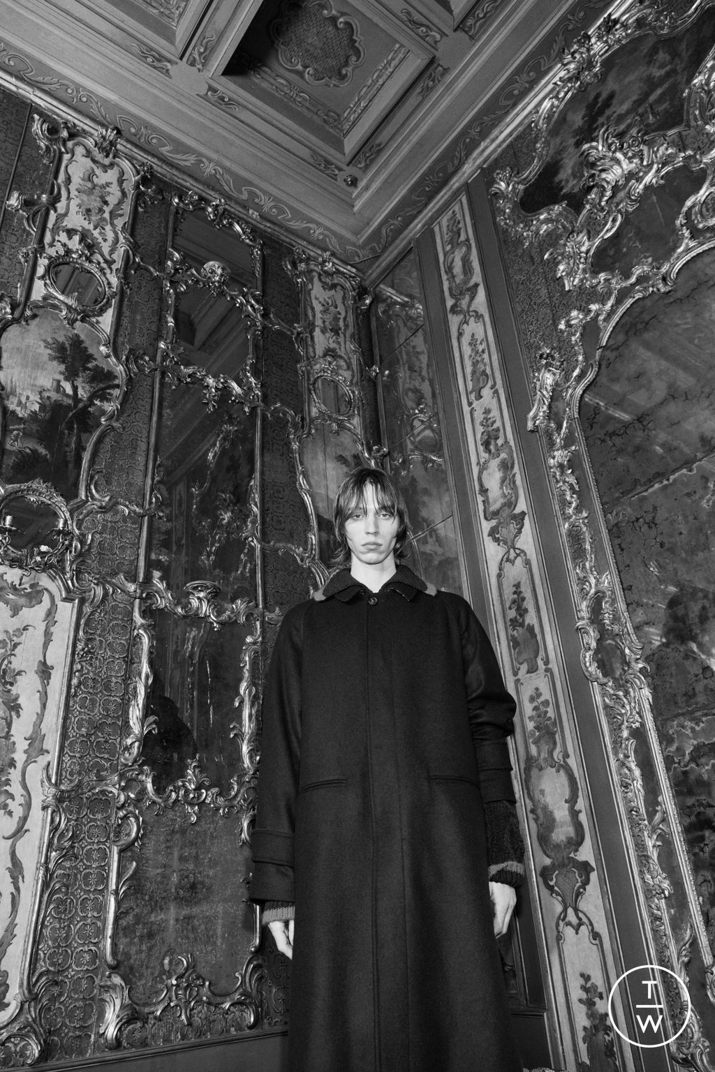 Fashion Week Milan Pre-Fall 2026 look 28 from the N°21 collection womenswear