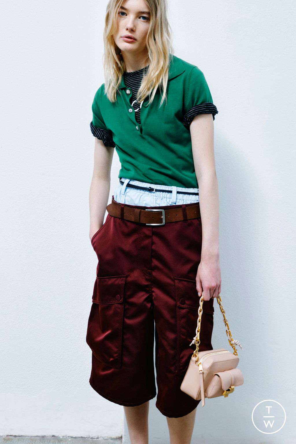 Fashion Week Milan Resort 2025 look 15 de la collection N°21 womenswear