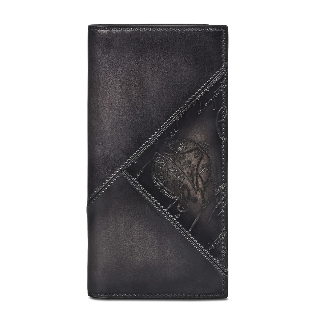 Fashion Week Paris Fall/Winter 2021 look 26 de la collection Berluti menswear accessories