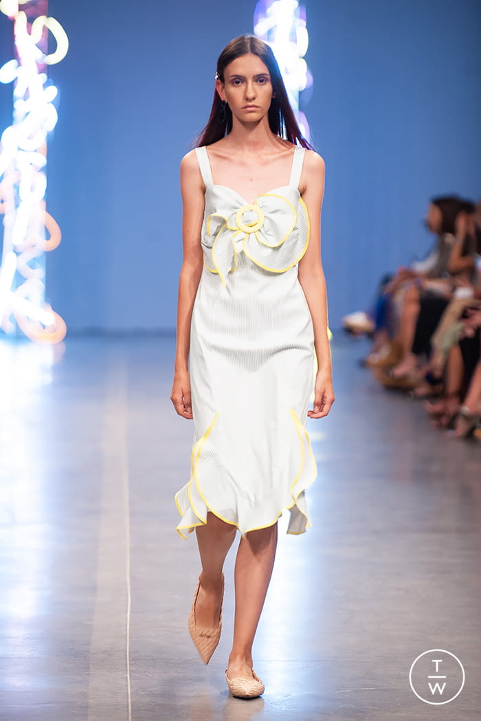 Fashion Week Paris Spring/Summer 2019 look 33 from the NADYA DZYAK collection 女装