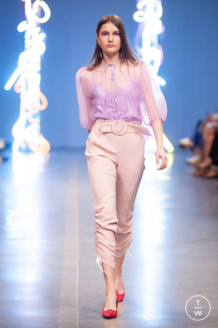 Fashion Week Paris Spring/Summer 2019 look 35 from the NADYA DZYAK collection 女装