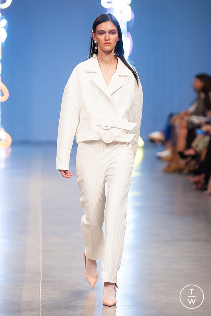 Fashion Week Paris Spring/Summer 2019 look 40 from the NADYA DZYAK collection 女装