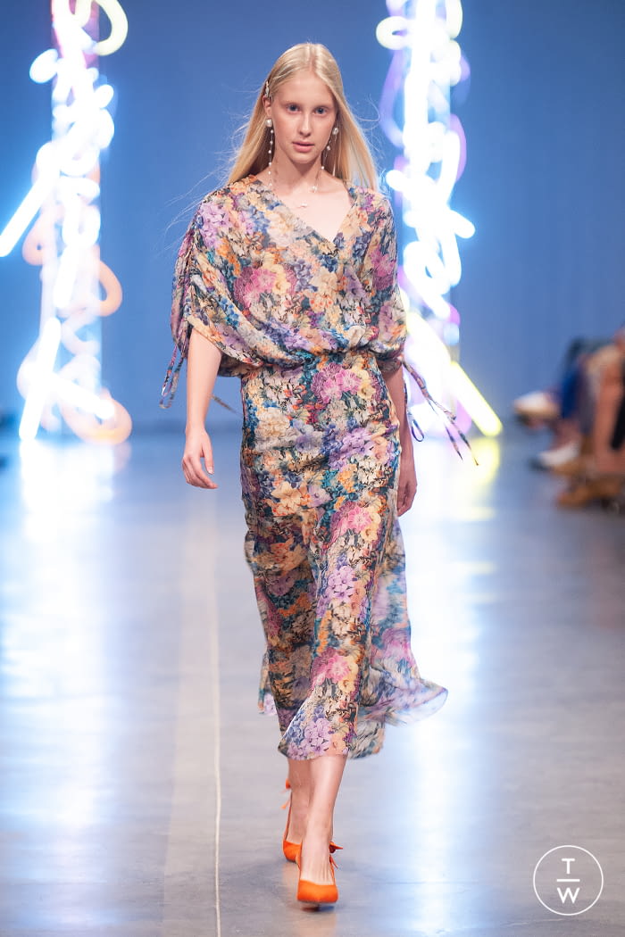 Fashion Week Paris Spring/Summer 2019 look 42 from the NADYA DZYAK collection 女装