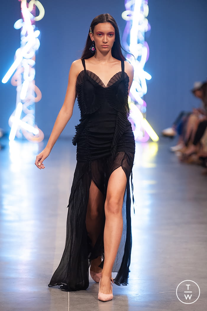 Fashion Week Paris Spring/Summer 2019 look 51 from the NADYA DZYAK collection 女装