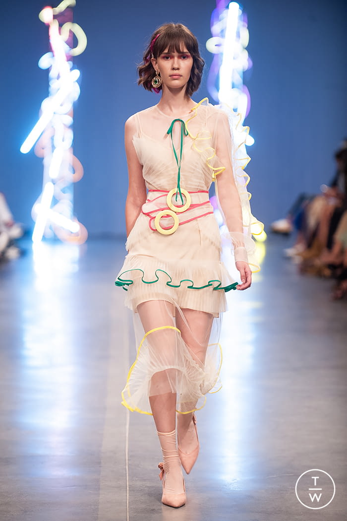 Fashion Week Paris Spring/Summer 2019 look 53 from the NADYA DZYAK collection 女装
