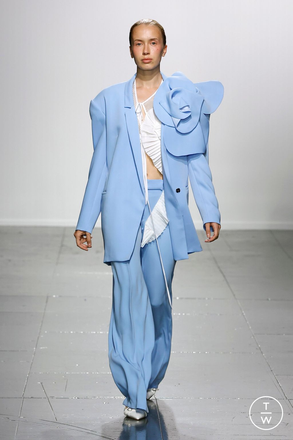 Fashion Week London Spring/Summer 2024 look 10 from the NADYA DZYAK collection 女装