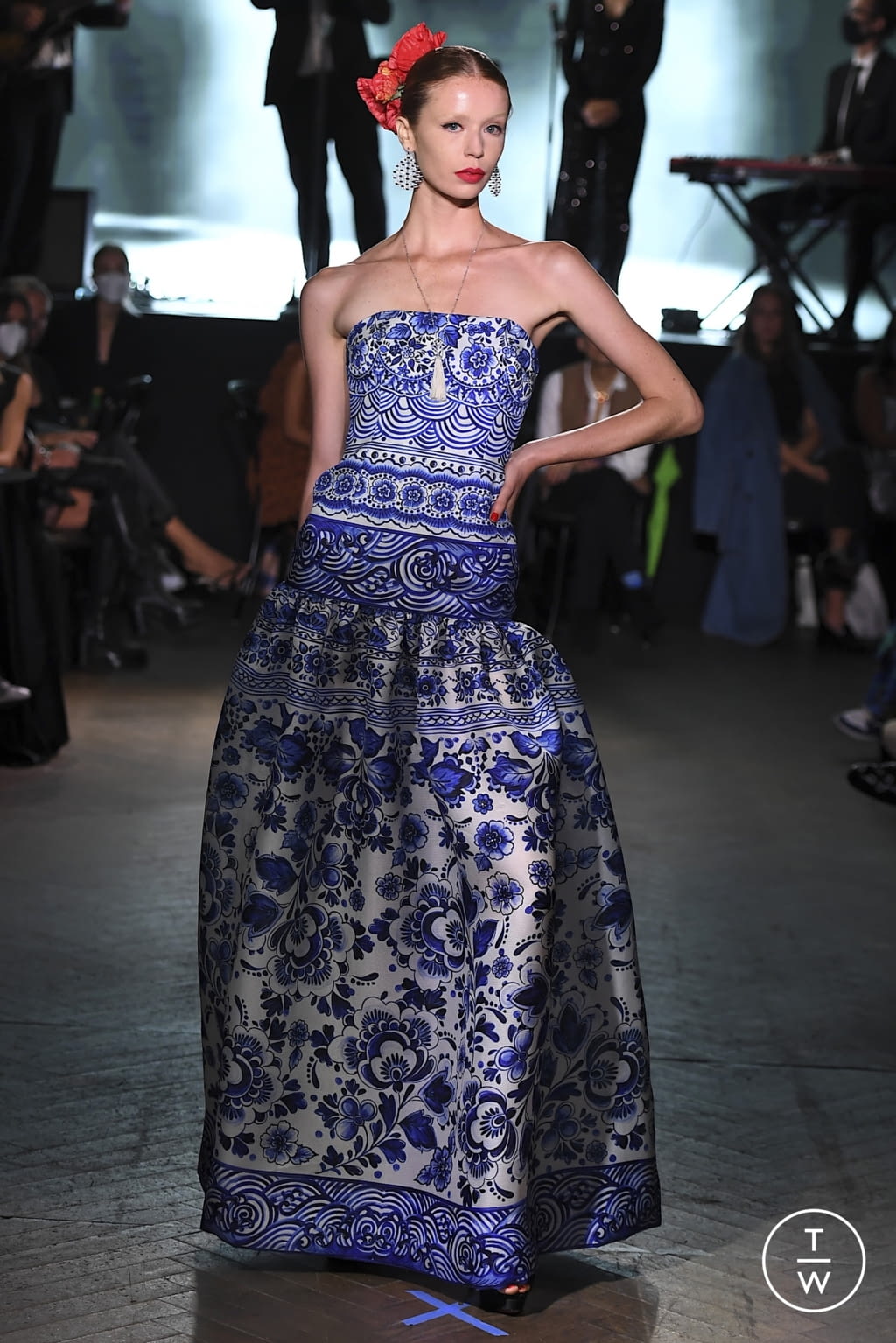 Fashion Week New York Spring/Summer 2022 look 13 from the Naeem Khan collection womenswear