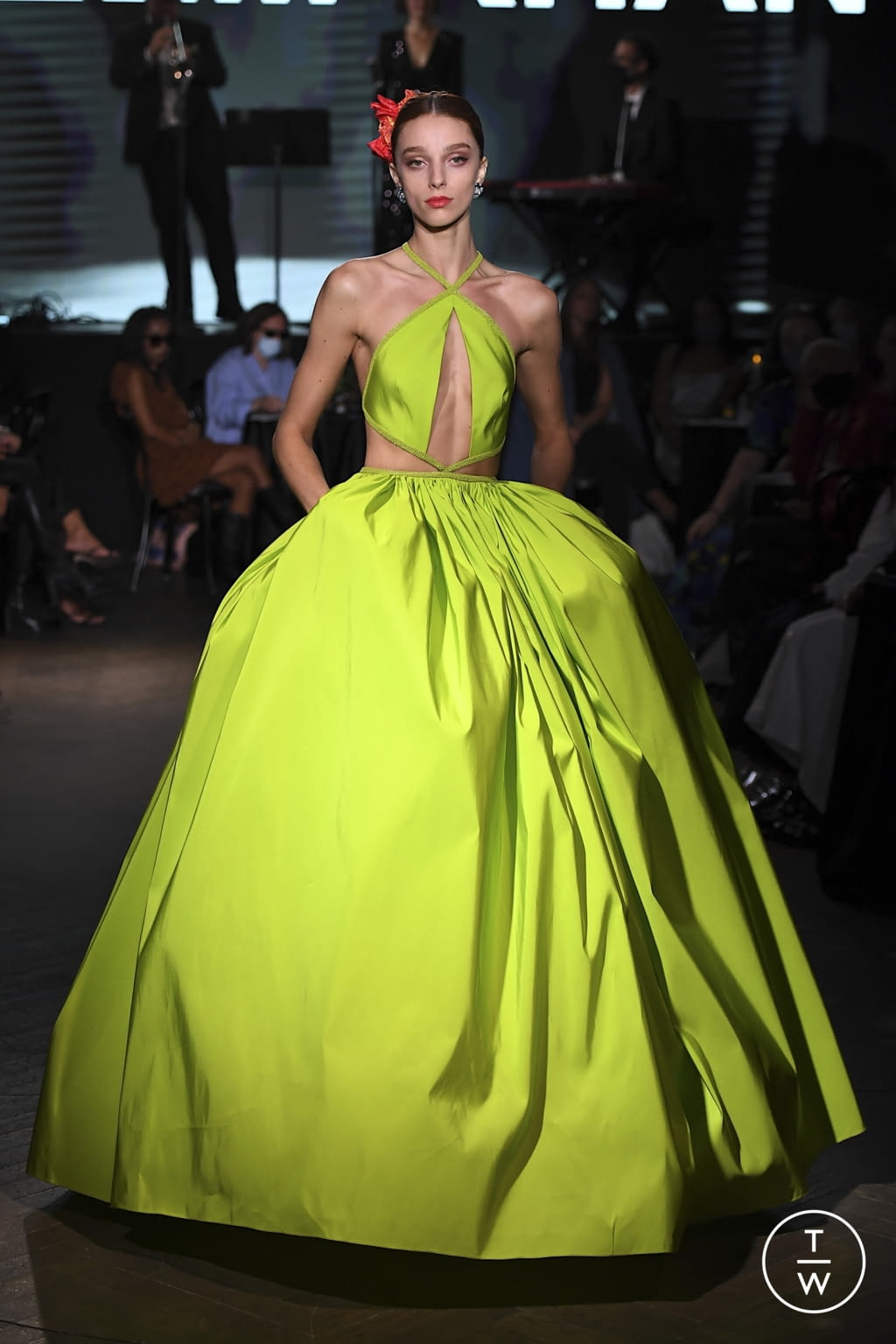Fashion Week New York Spring/Summer 2022 look 25 de la collection Naeem Khan womenswear