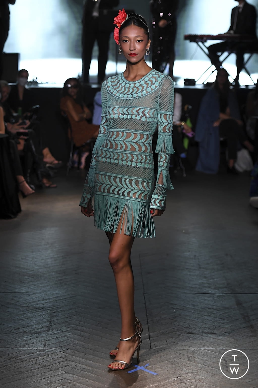 Fashion Week New York Spring/Summer 2022 look 28 from the Naeem Khan collection 女装