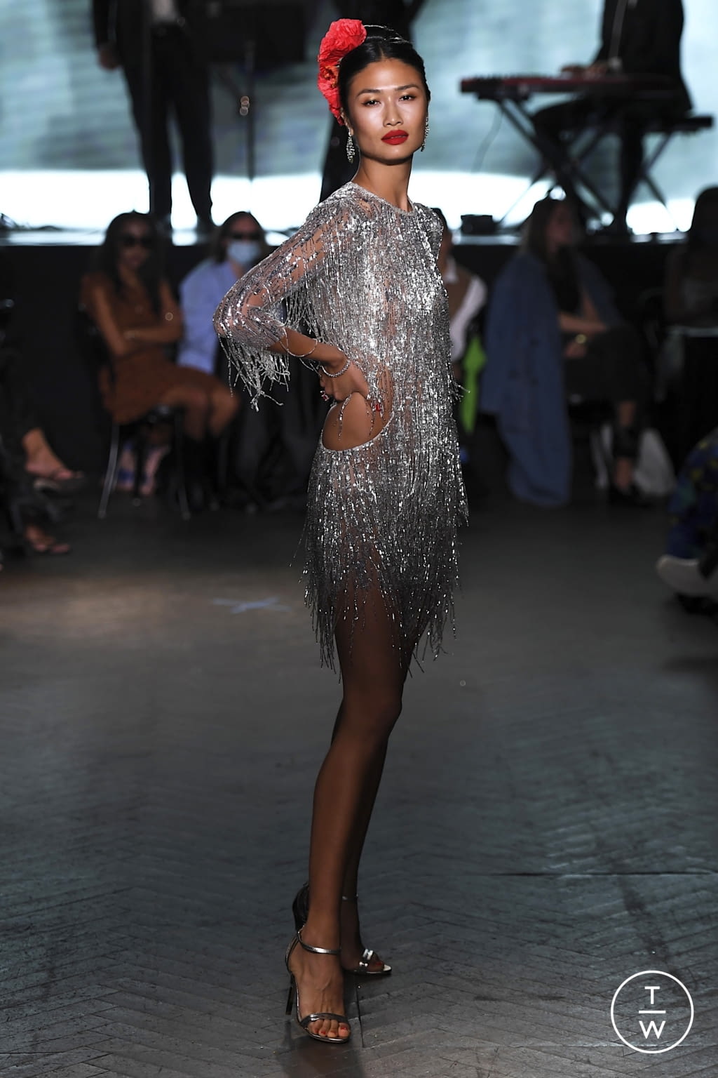 Fashion Week New York Spring/Summer 2022 look 33 from the Naeem Khan collection 女装