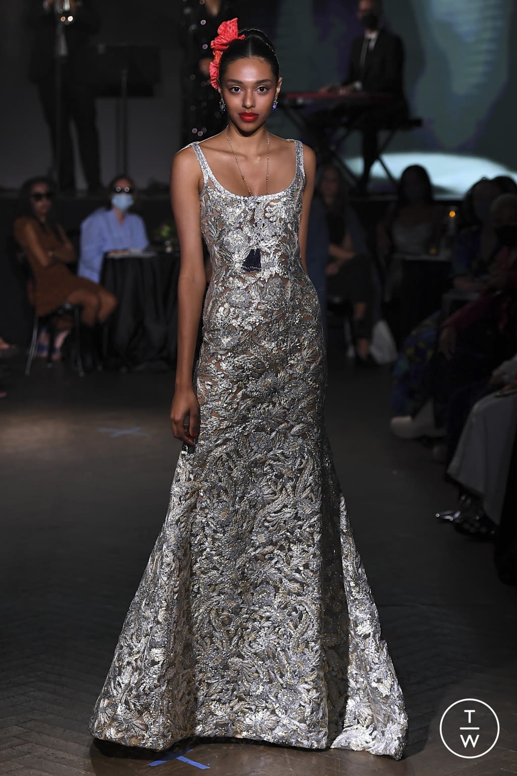 Fashion Week New York Spring/Summer 2022 look 35 from the Naeem Khan collection womenswear