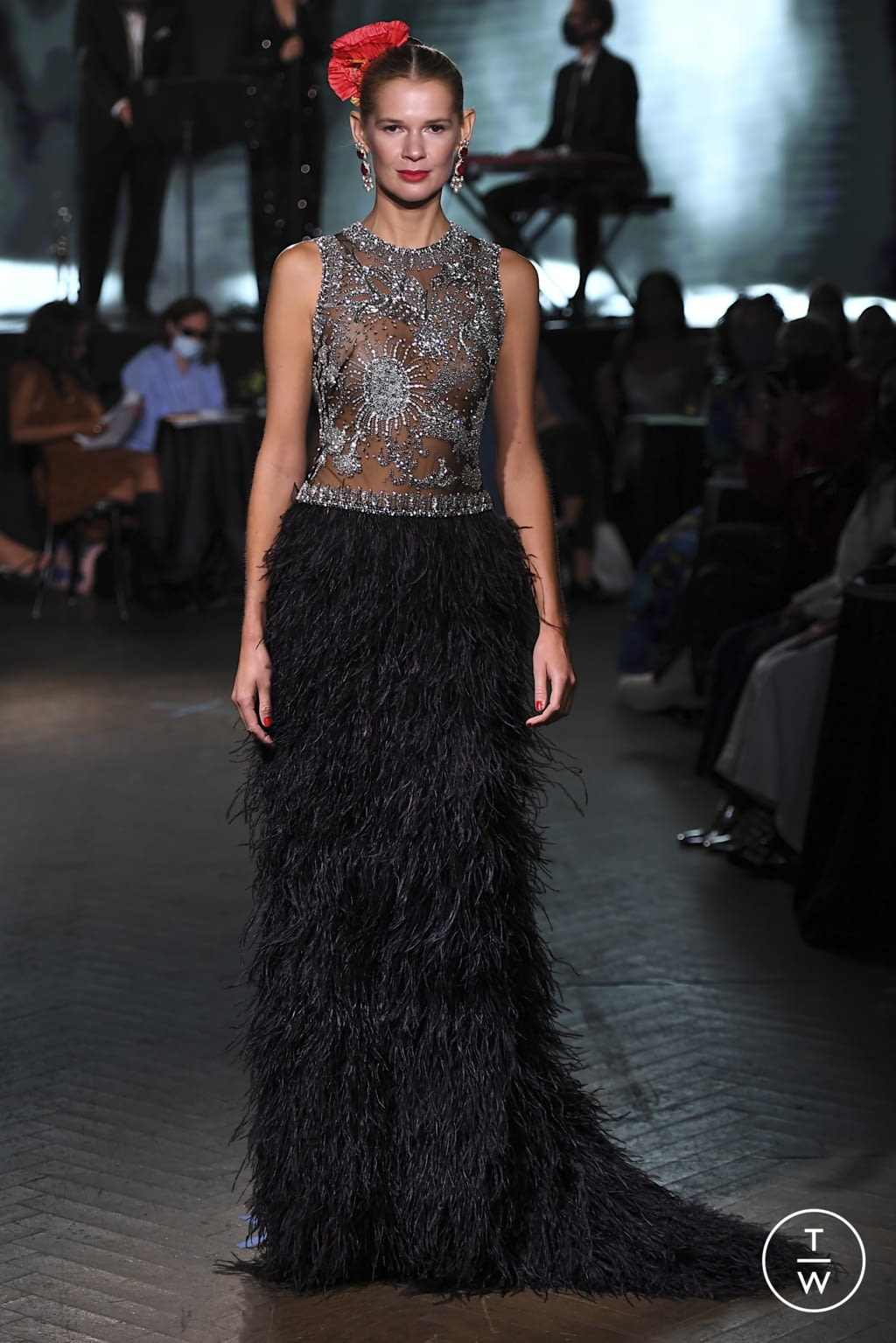 Fashion Week New York Spring/Summer 2022 look 39 from the Naeem Khan collection 女装