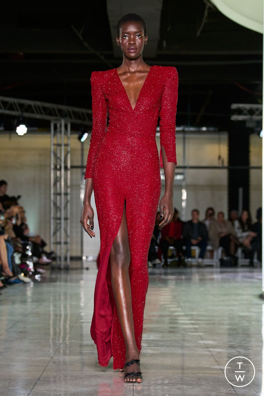 Fashion Week New York Fall/Winter 2024 look 4 from the Naeem Khan collection womenswear