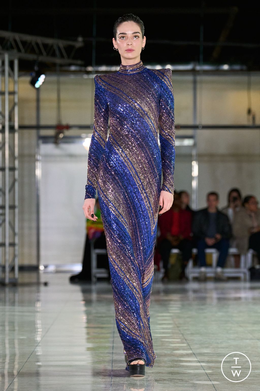 Fashion Week New York Fall/Winter 2024 look 8 de la collection Naeem Khan womenswear