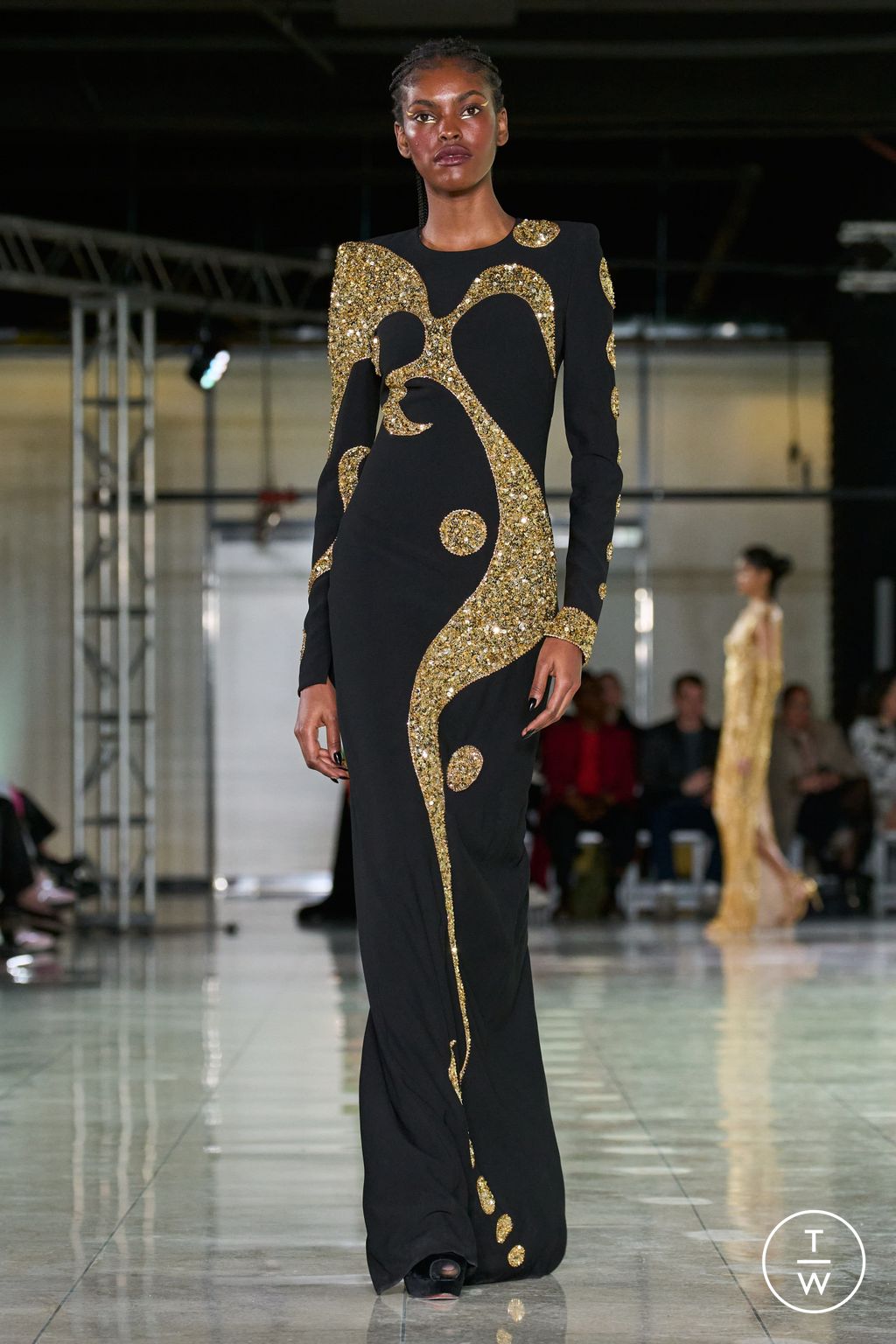 Fashion Week New York Fall/Winter 2024 look 17 de la collection Naeem Khan womenswear