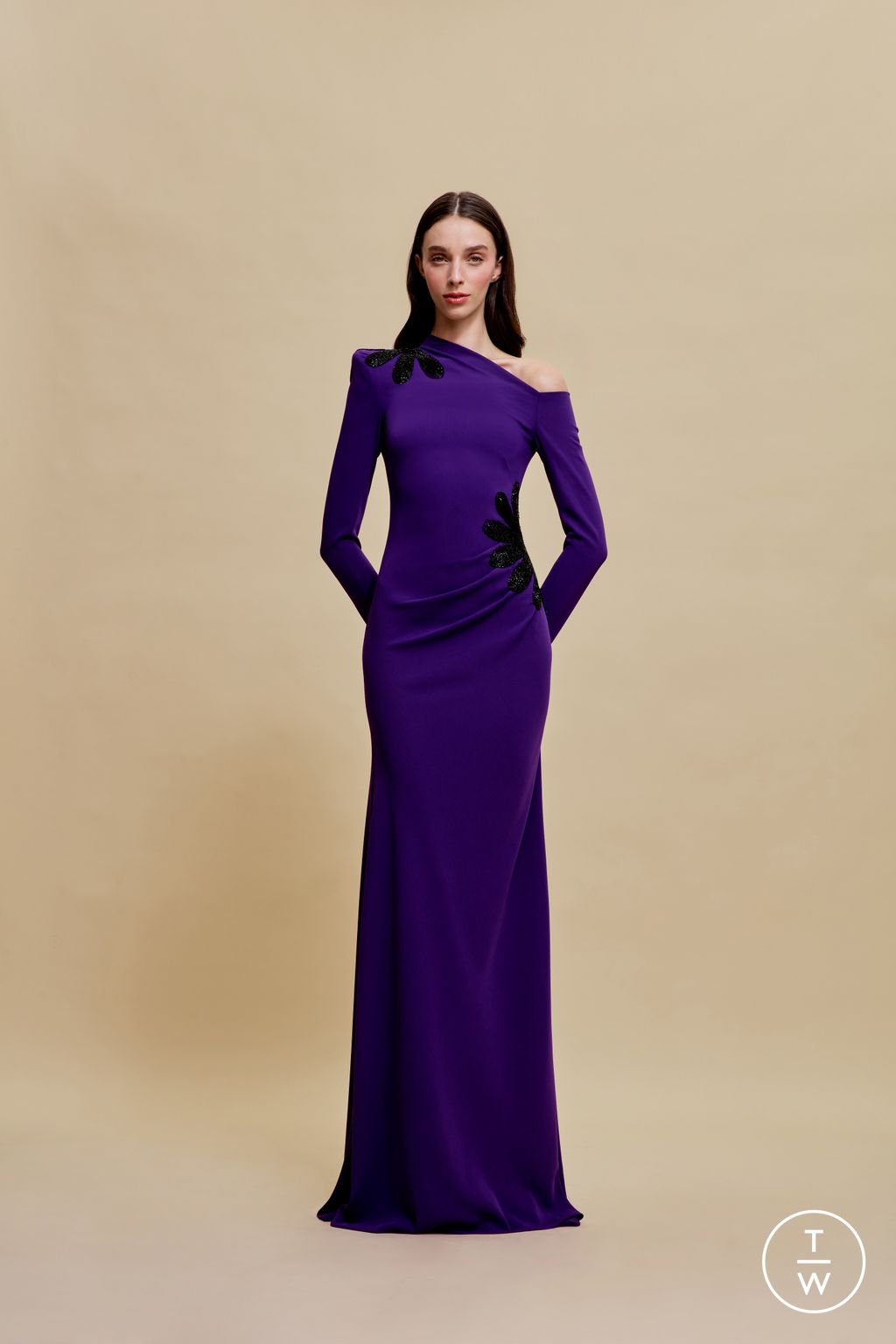 Fashion Week New York Resort 2025 look 13 de la collection Naeem Khan womenswear