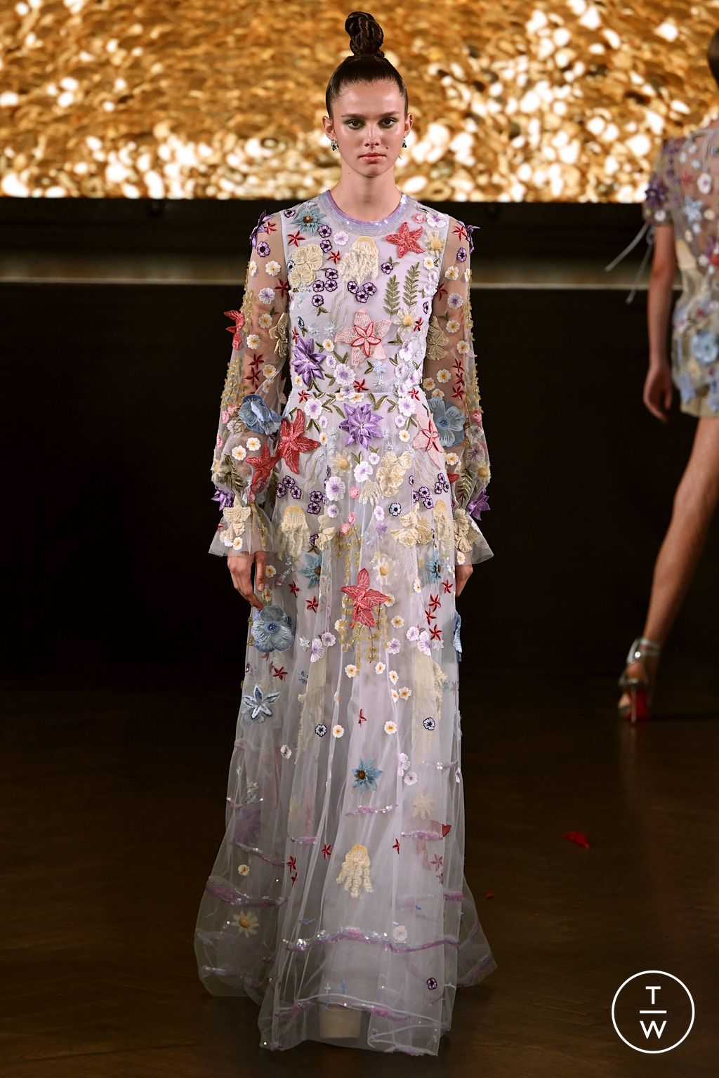 Fashion Week New York Spring/Summer 2023 look 31 from the Naeem Khan collection womenswear