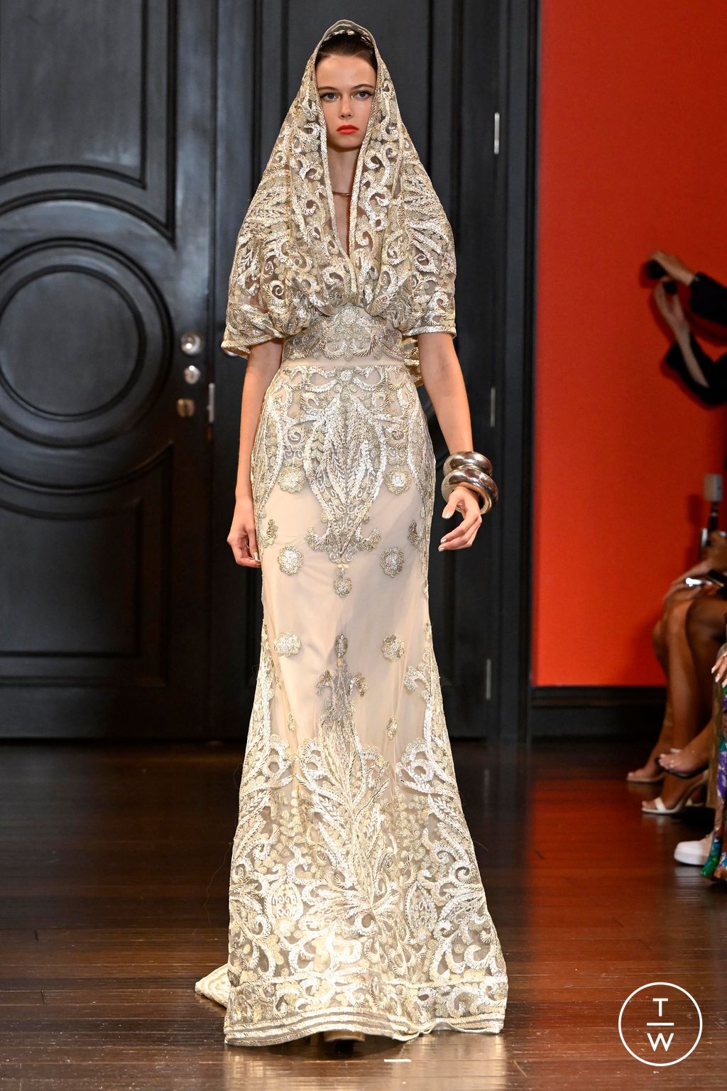 Fashion Week New York Spring/Summer 2024 look 29 from the Naeem Khan collection womenswear
