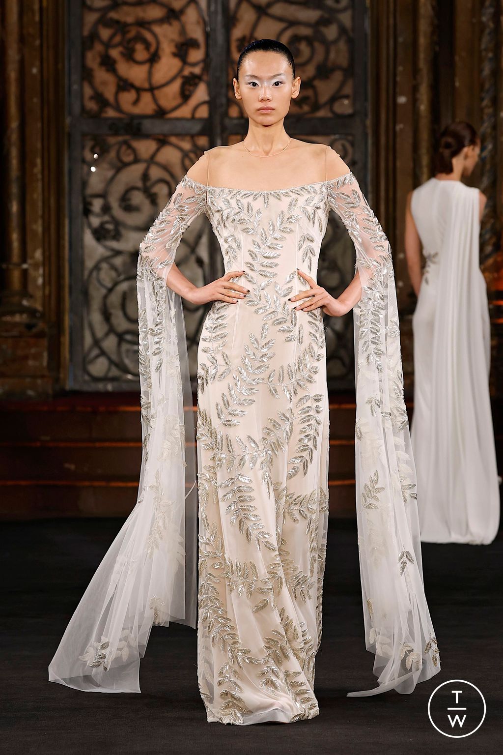 Fashion Week New York Spring/Summer 2025 look 4 from the Naeem Khan collection womenswear