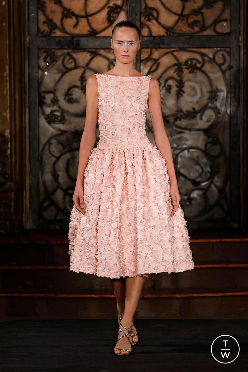 Fashion Week New York Spring/Summer 2025 look 11 from the Naeem Khan collection womenswear