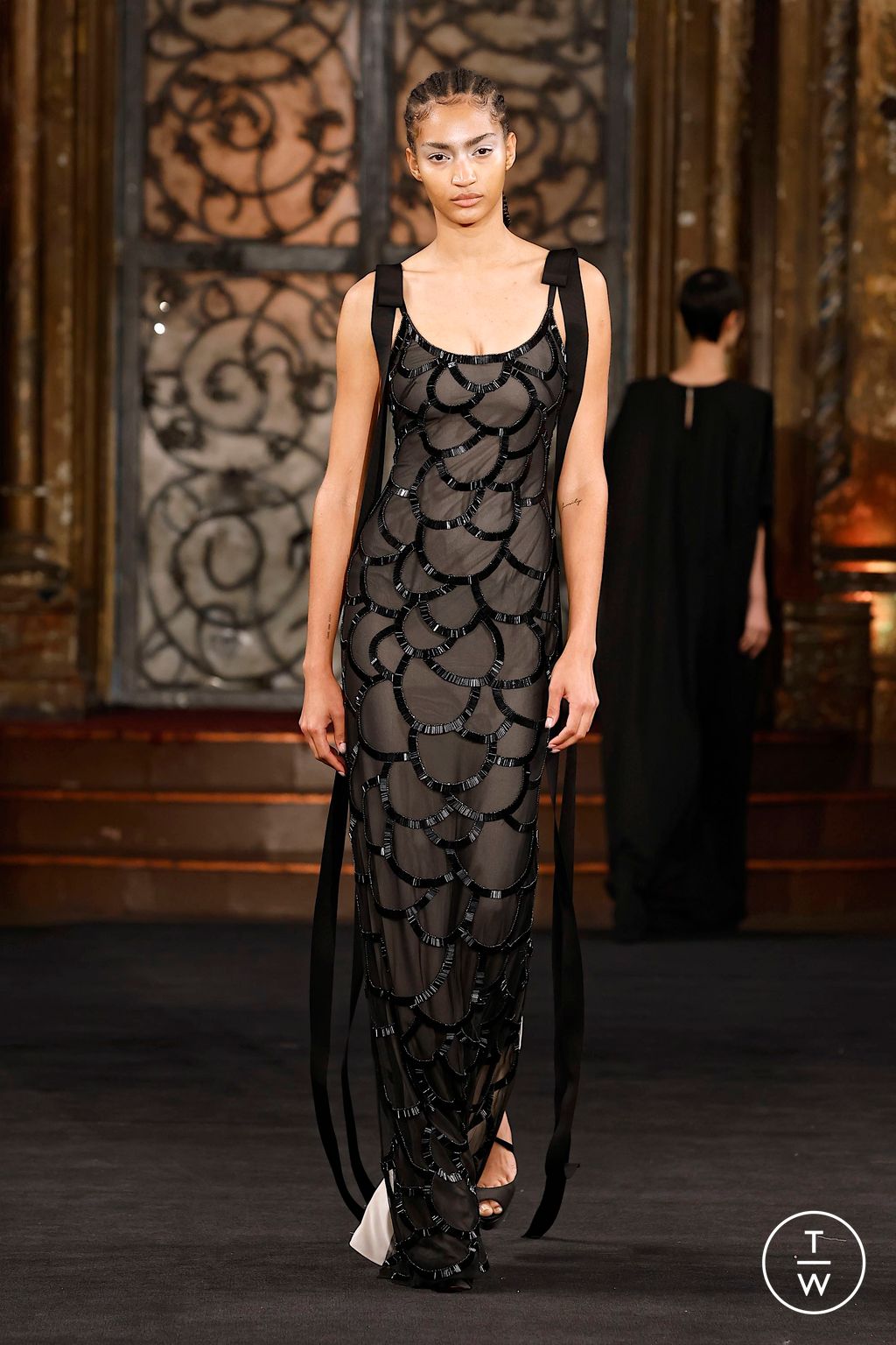 Fashion Week New York Spring-Summer 2025 look 23 from the Naeem Khan collection womenswear