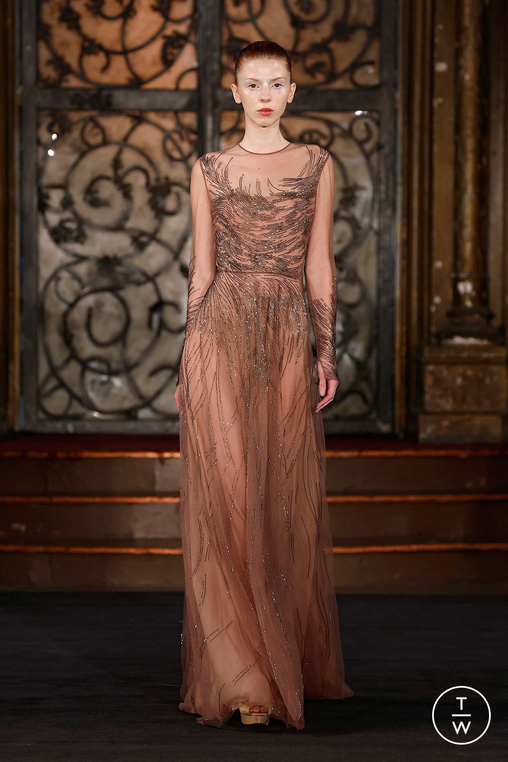 Fashion Week New York Spring/Summer 2025 look 27 from the Naeem Khan collection womenswear