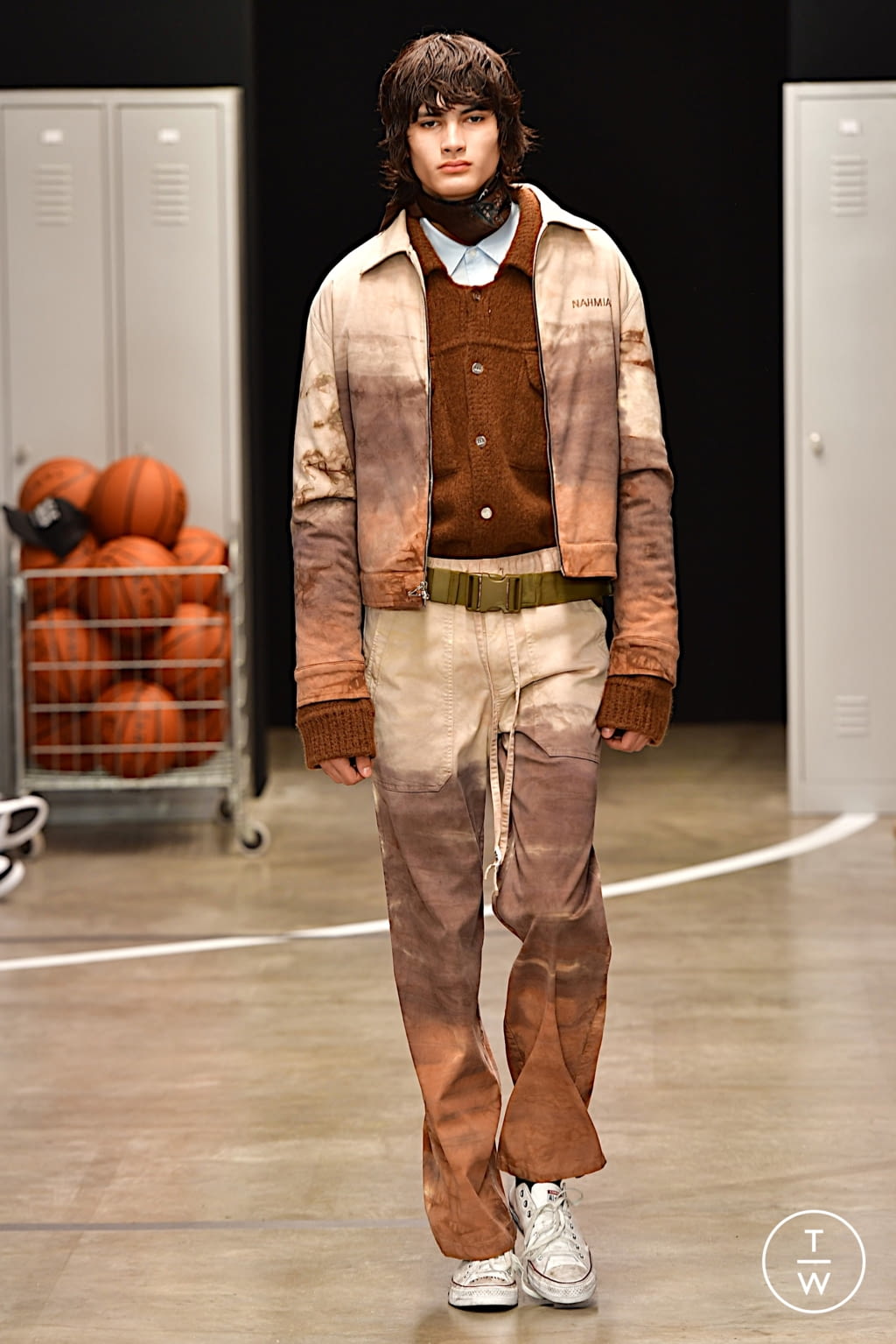 Fashion Week Paris Fall/Winter 2022 look 13 from the Nahmias collection menswear