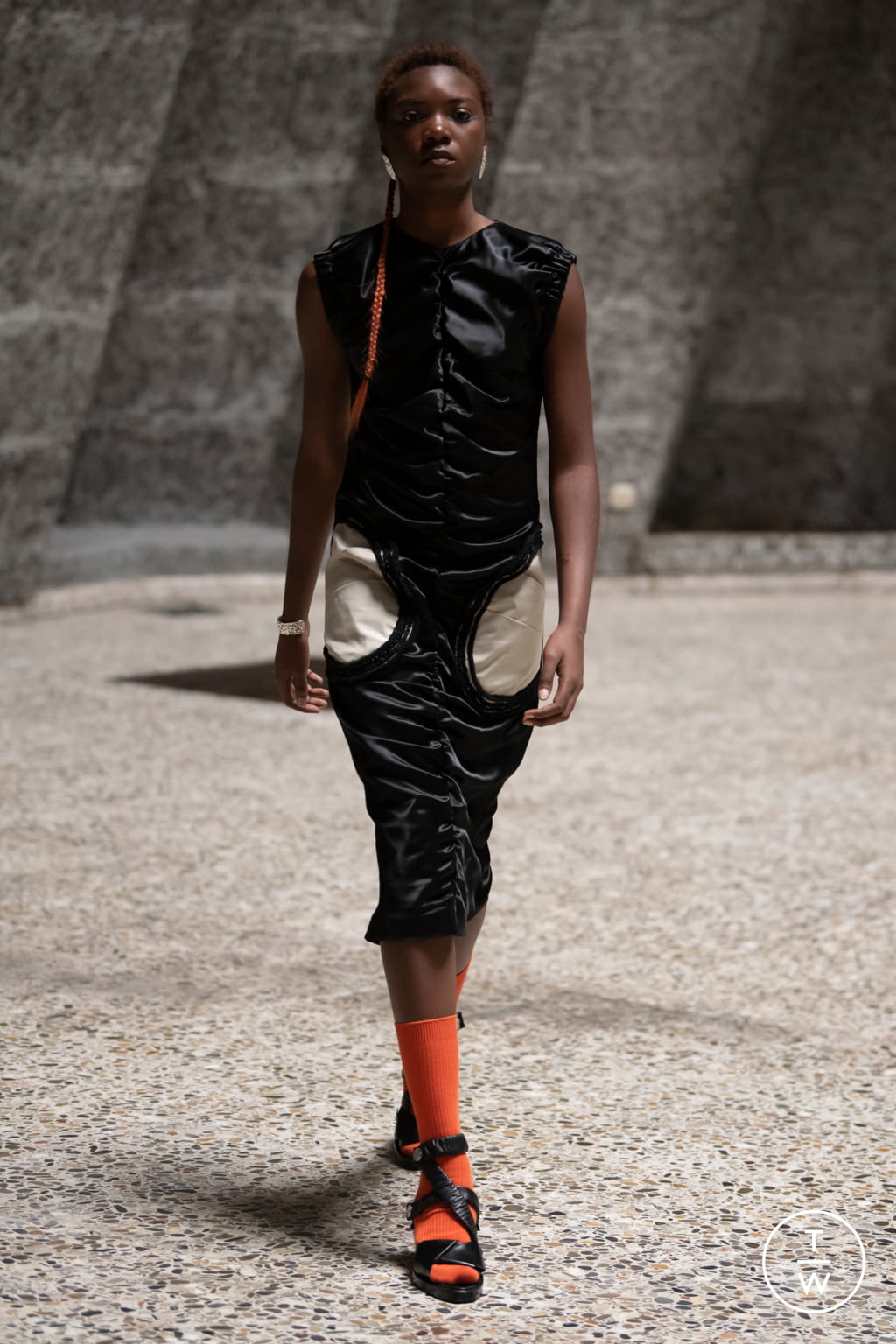 Fashion Week Paris Spring/Summer 2022 look 24 from the Namacheko collection menswear
