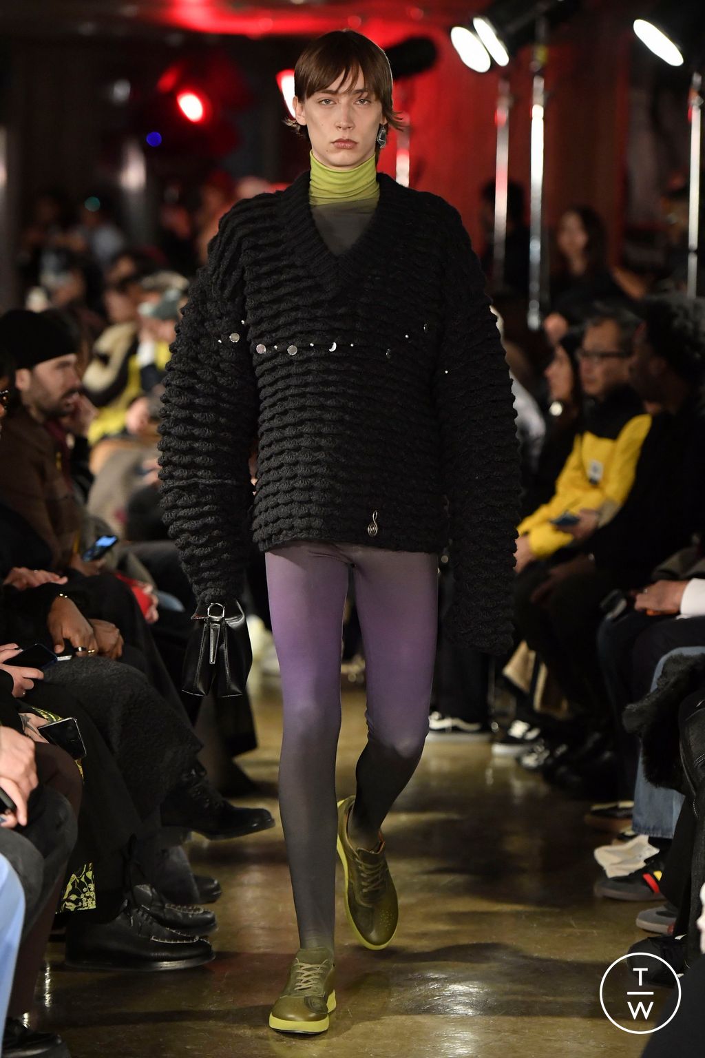 Fashion Week Paris Fall/Winter 2023 look 32 de la collection Namacheko menswear