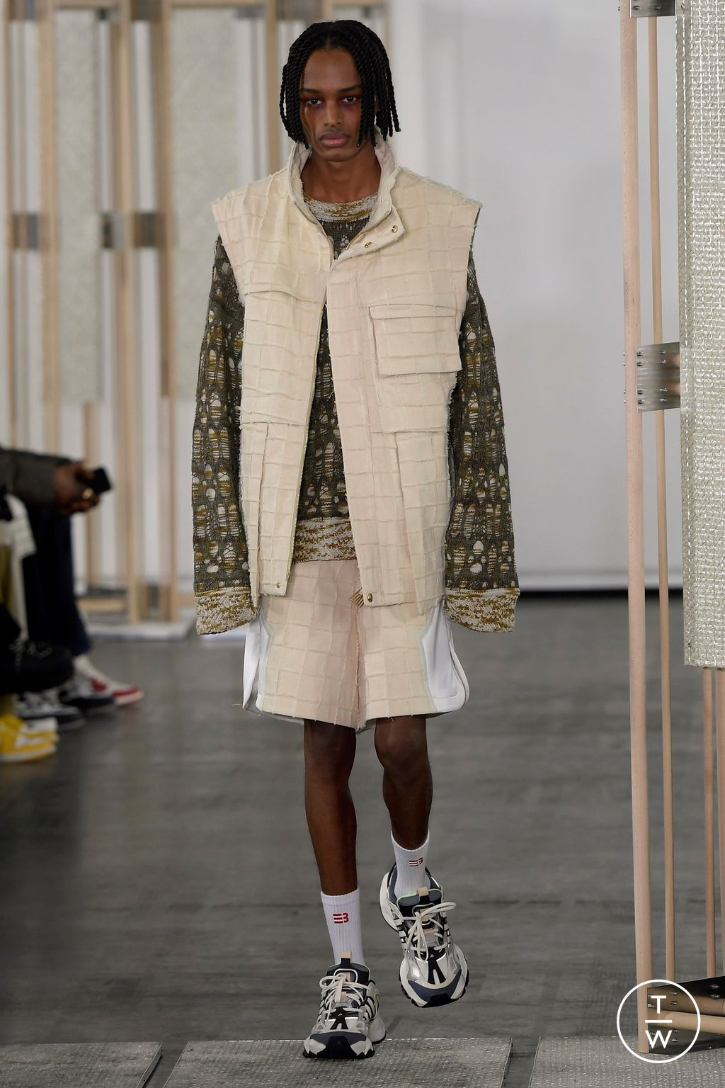 Fashion Week Paris Fall/Winter 2024 look 18 from the Namesake collection menswear
