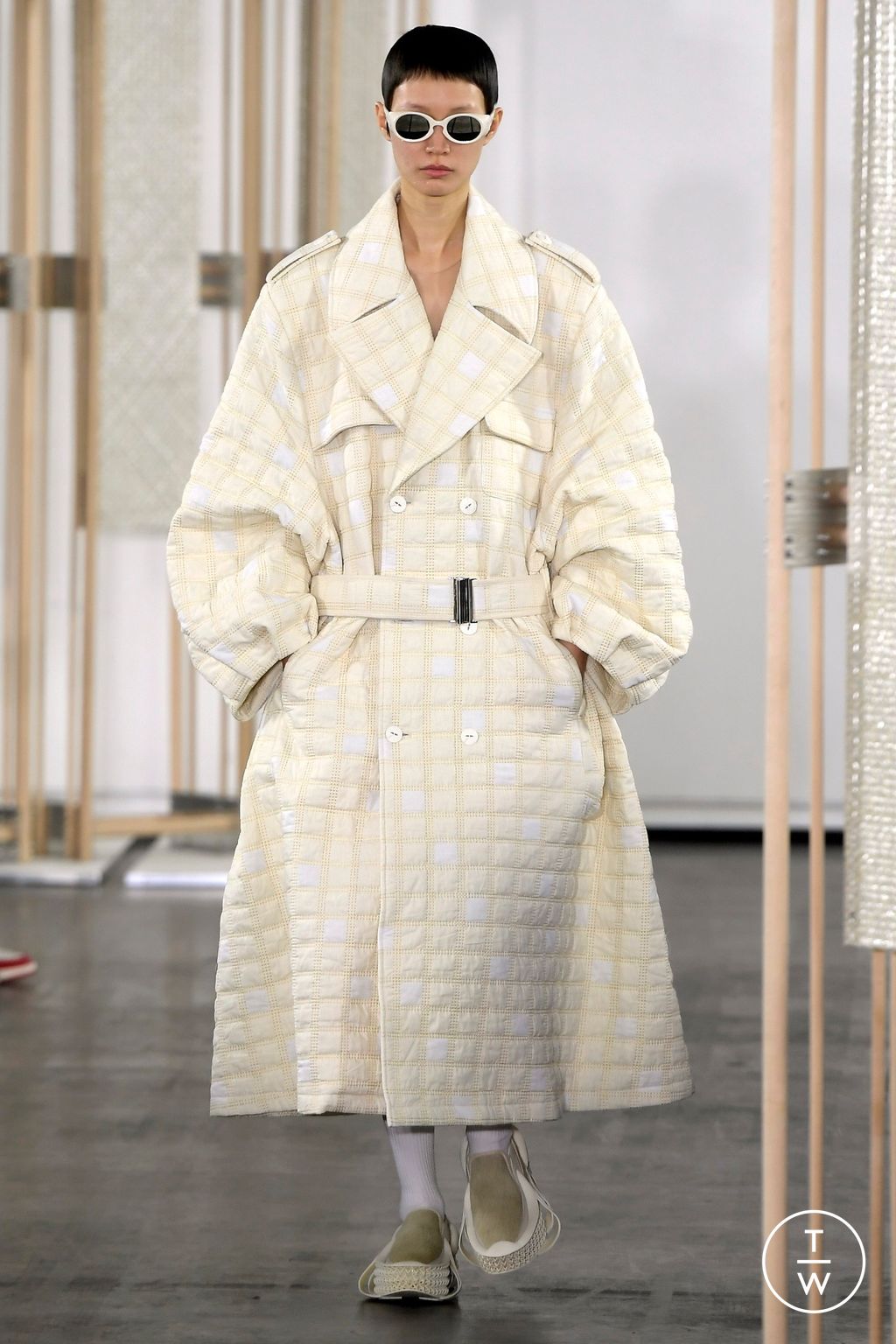 Fashion Week Paris Fall/Winter 2024 look 19 from the Namesake collection 男装