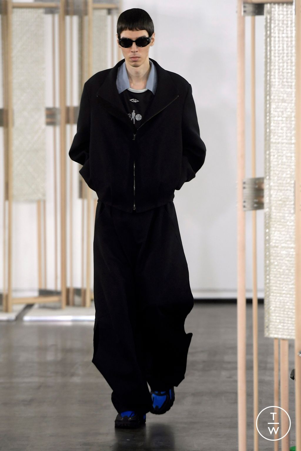 Fashion Week Paris Fall/Winter 2024 look 22 from the Namesake collection 男装