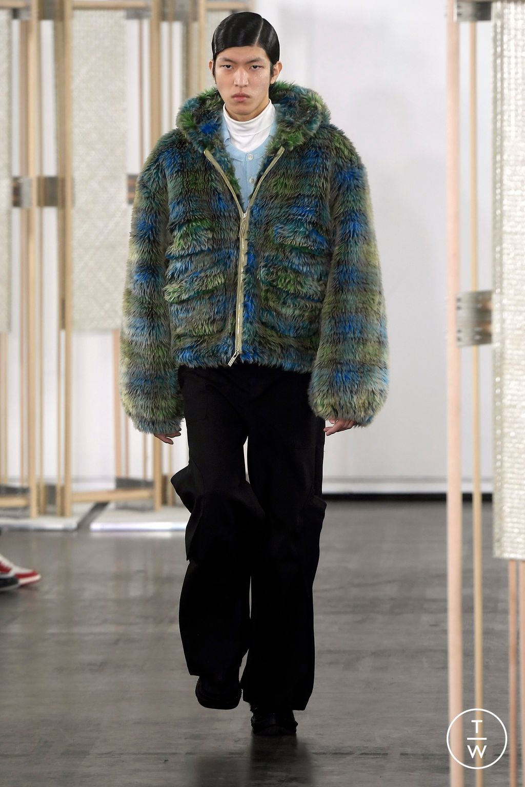 Fashion Week Paris Fall/Winter 2024 look 24 from the Namesake collection 男装