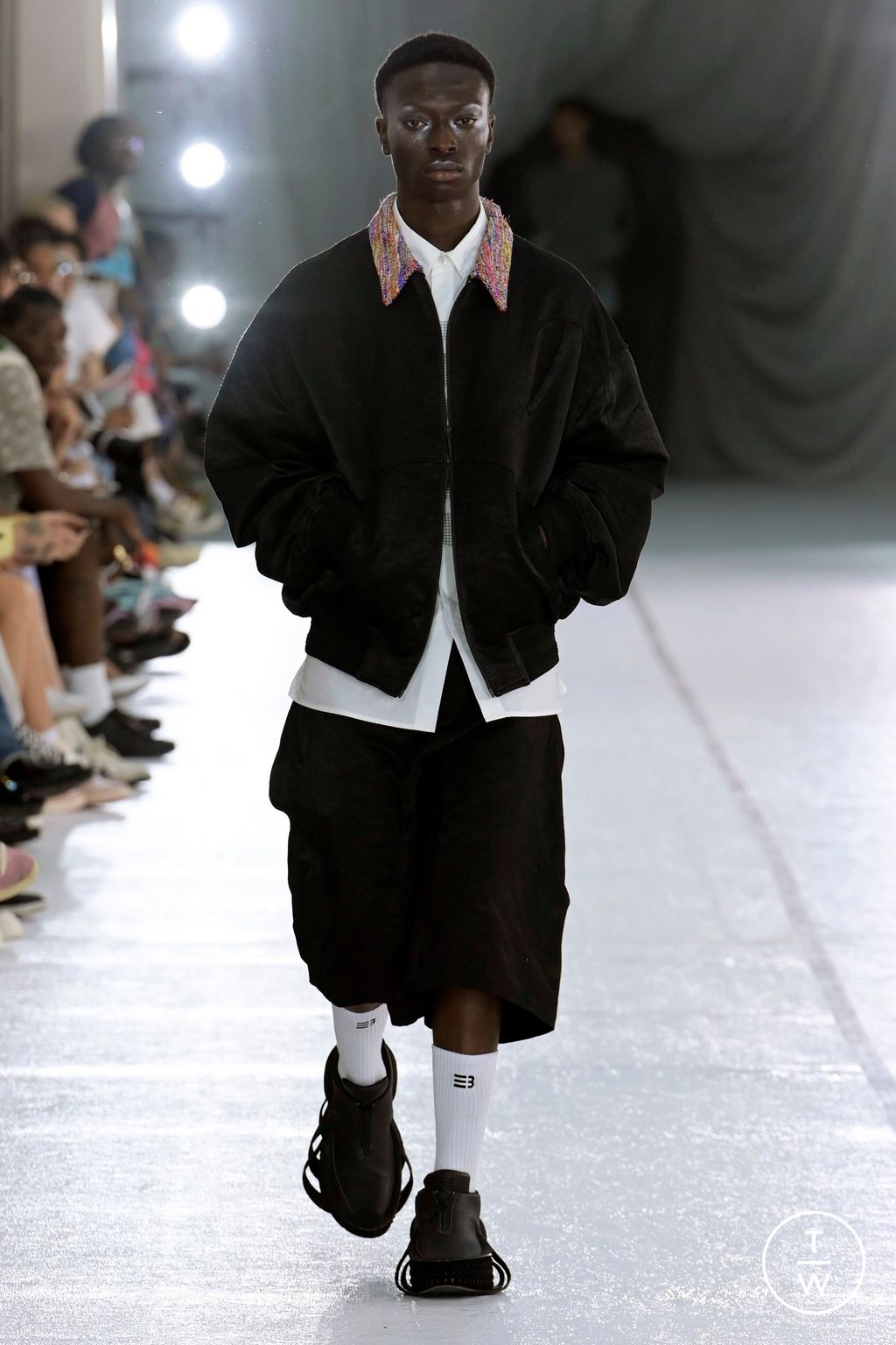 Fashion Week Paris Spring/Summer 2024 look 9 de la collection Namesake menswear