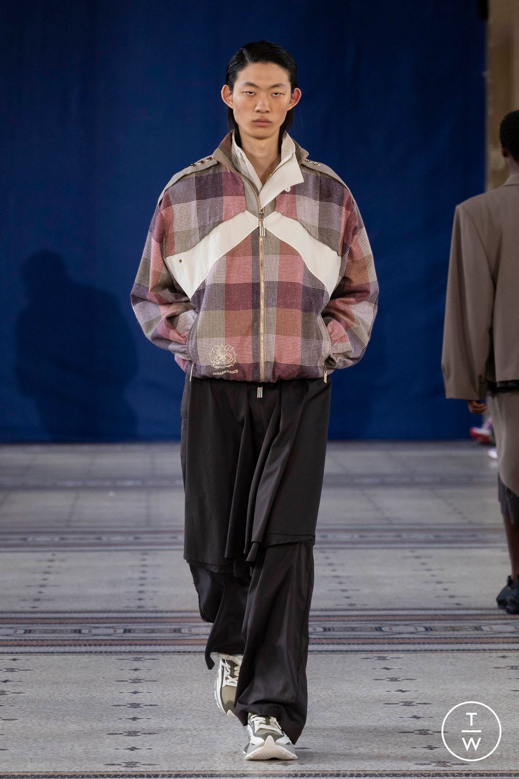 Fashion Week Paris Spring-Summer 2025 look 14 from the Namesake collection 男装