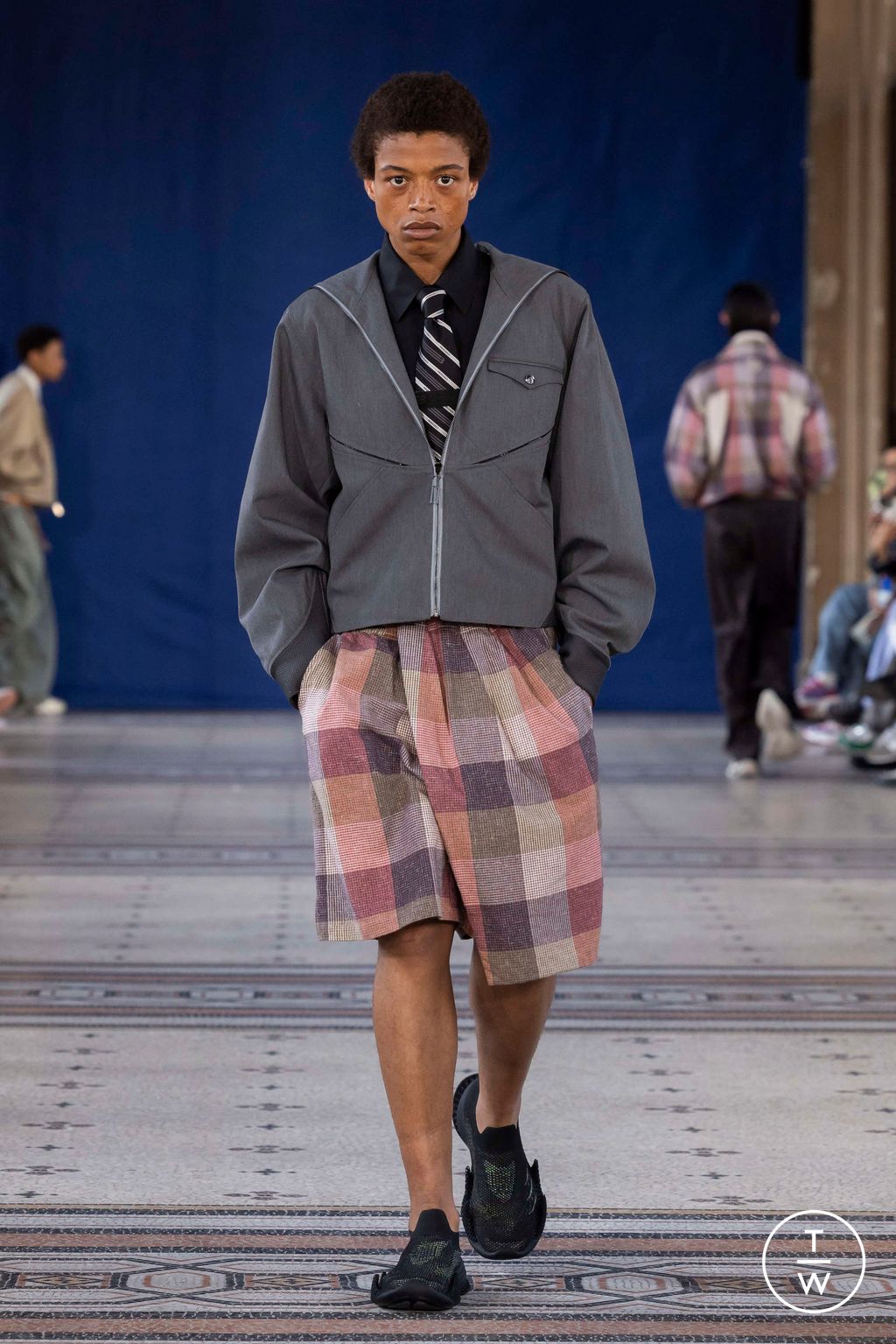 Fashion Week Paris Spring-Summer 2025 look 16 de la collection Namesake menswear