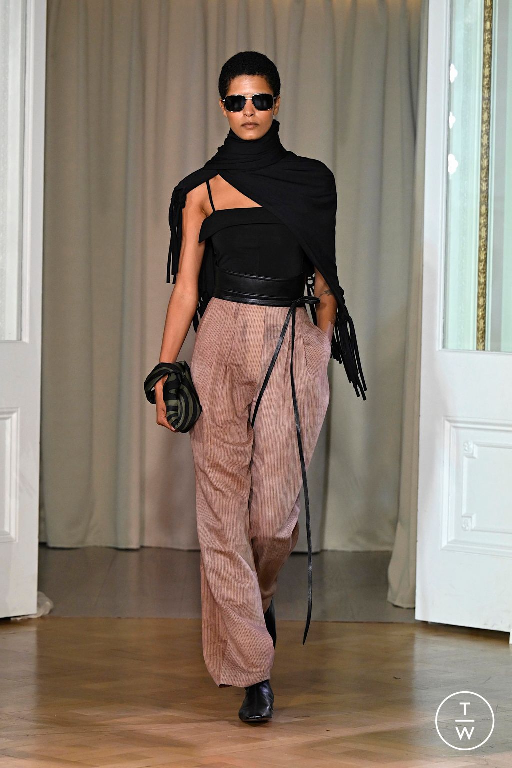 Fashion Week London Spring/Summer 2026 look 5 from the Nanushka collection womenswear