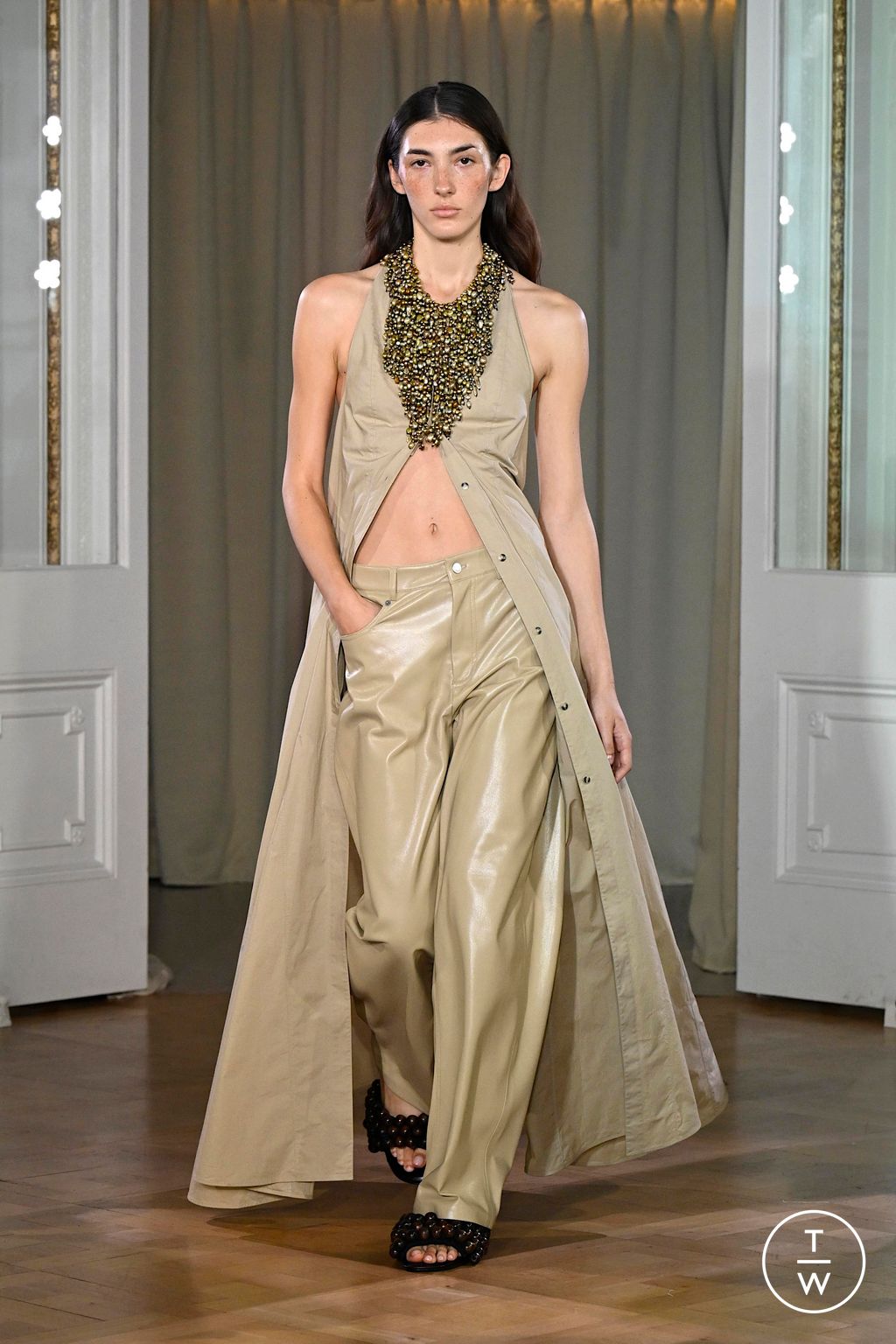 Fashion Week London Spring/Summer 2026 look 6 from the Nanushka collection womenswear