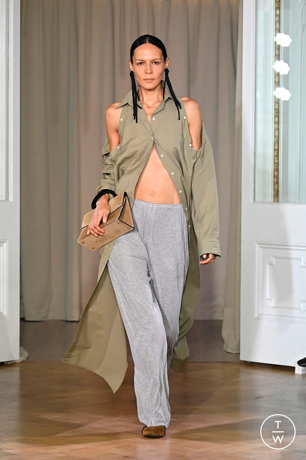 Fashion Week London Spring/Summer 2026 look 18 from the Nanushka collection womenswear