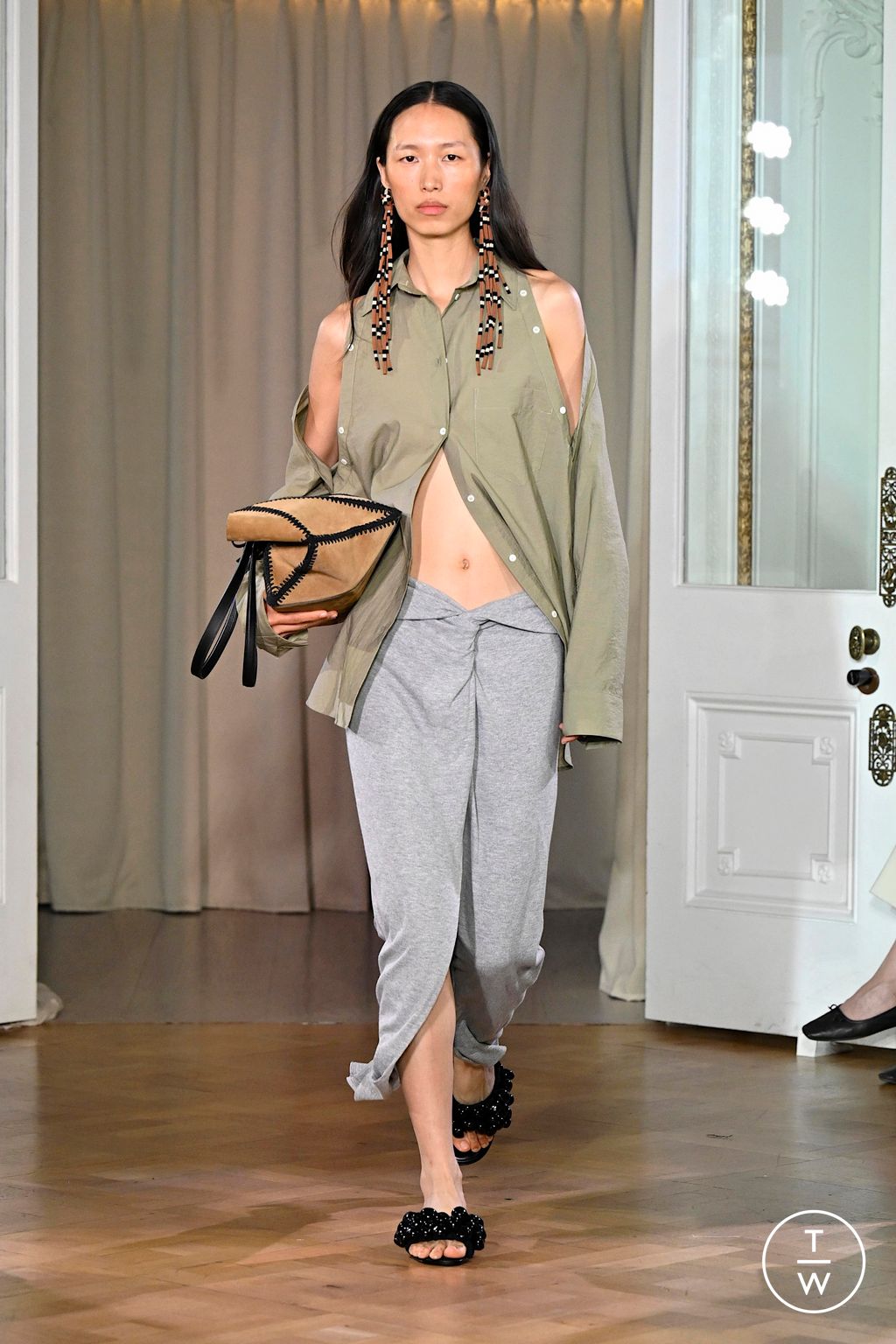 Fashion Week London Spring/Summer 2026 look 19 from the Nanushka collection womenswear