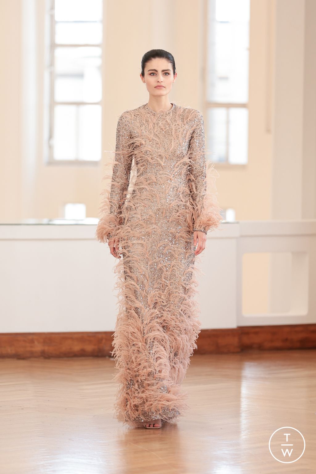 Fashion Week Paris Fall/Winter 2025 look 39 from the Natan collection couture