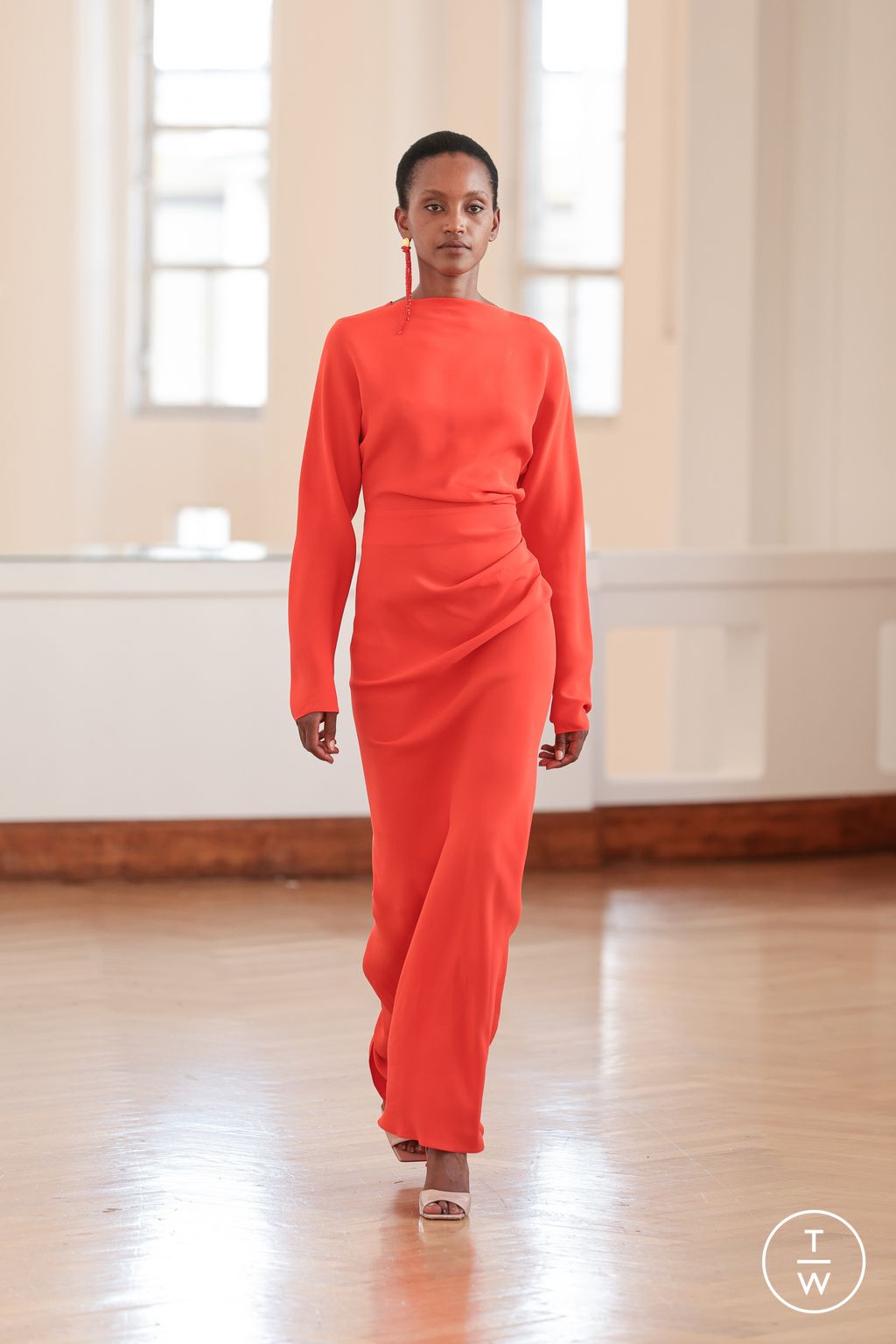 Fashion Week Paris Fall/Winter 2025 look 44 de la collection Natan couture